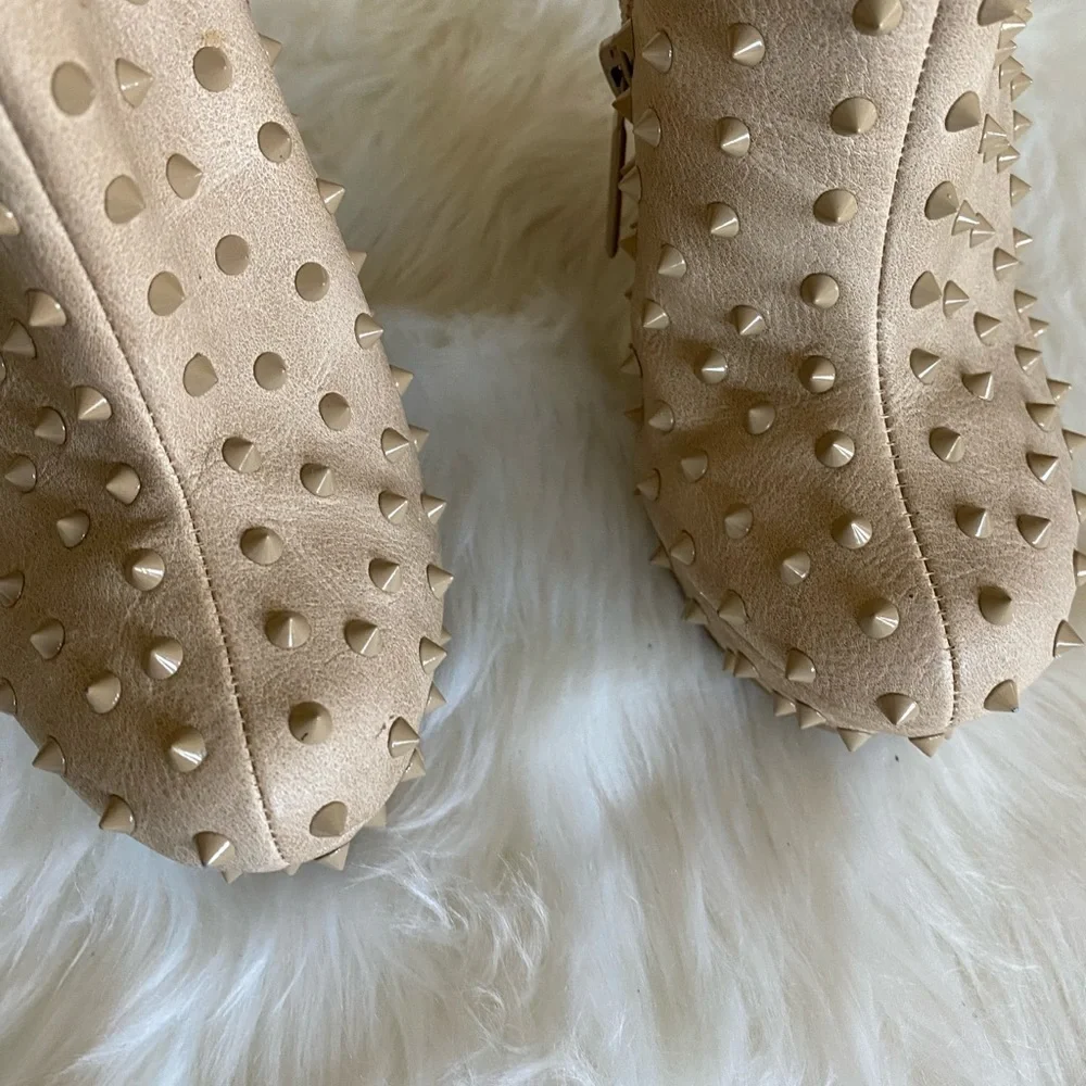 Sheikh all over studded wedge platform booties, Sz. 7